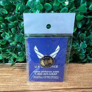 United States Air Force Pin USAF Round New Sealed Hat Cap Shirt Attachment